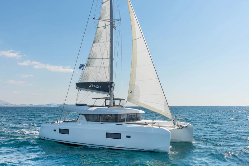 Book yachts online - catamaran - Lagoon 42 A/C &amp; GEN. - Four Seasons - rent