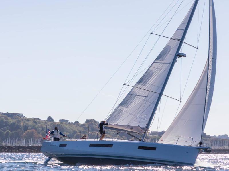 Book yachts online - sailboat - Sun Odyssey 440 - MIKE CHARLIE - rent