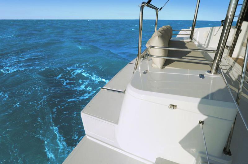 Book yachts online - catamaran - Bali 4.1 - GOLDEN WATERS - rent