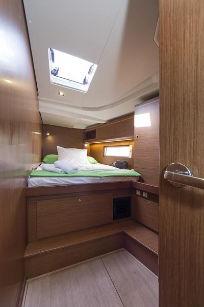 Book yachts online - sailboat - Oceanis 51.1 (5+1 cab) A/C &amp; GEN - CUBA LIBRE - rent