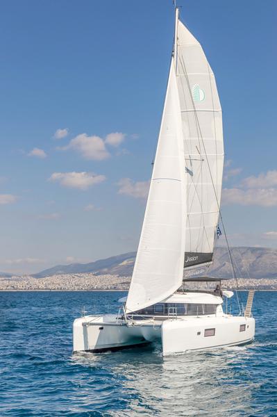 Book yachts online - catamaran - Lagoon 42 A/C &amp; GEN. - PLOUS - rent