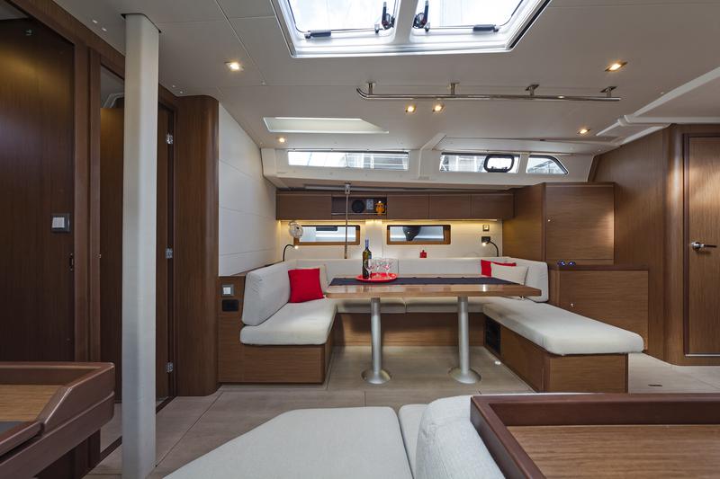 Book yachts online - sailboat - Oceanis 51.1 (5+1 cab) A/C &amp; GEN - BABAKITA - rent