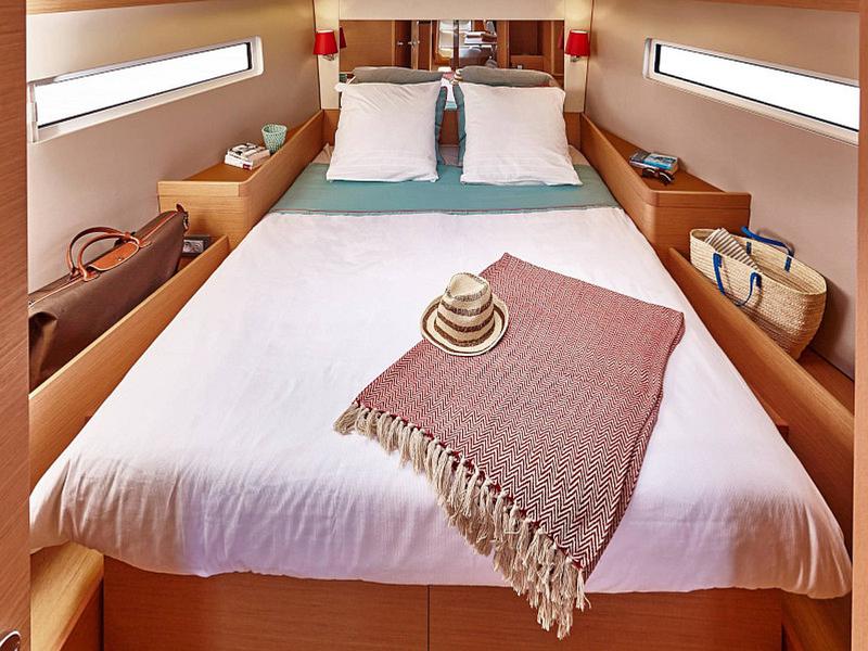 Book yachts online - sailboat - Sun Odyssey 440 - Jolly Roger - rent