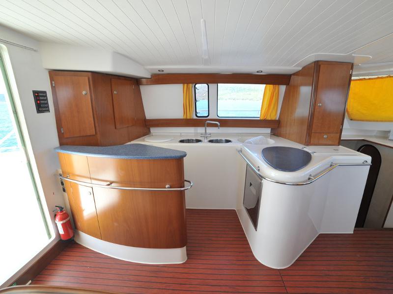 Book yachts online - motorboat - Maryland 37 - Northern Lights - rent