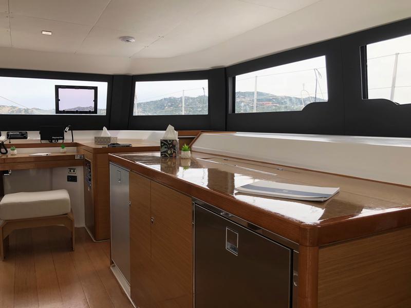 Book yachts online - catamaran - Dufour Catamaran 48 - Argo - rent