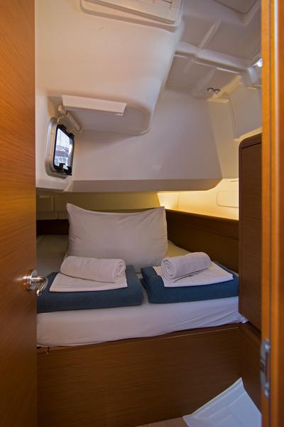 Book yachts online - sailboat - Sun Odyssey 419 - Dorado - rent