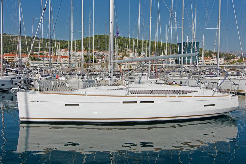 Book yachts online - sailboat - Sun Odyssey 419 - Dorado - rent