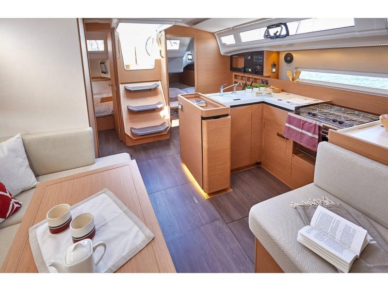 Book yachts online - sailboat - Sun Odyssey 410 - Sky Kiss - rent