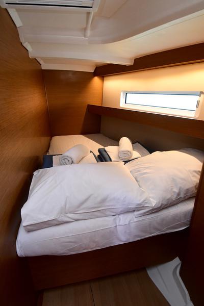 Book yachts online - sailboat - Sun Odyssey 440 - Tethys - rent