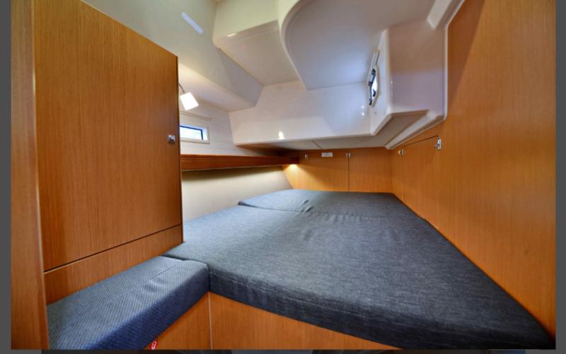 Book yachts online - sailboat - Bavaria Cruiser 46 - Veronica II - rent