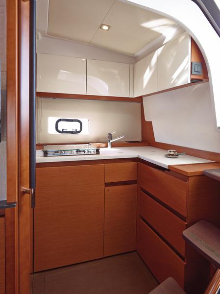 Book yachts online - motorboat - Jeanneau Leader 40 - Jeanneau Leader 40 (2019) - rent
