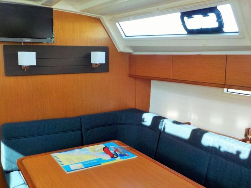 Book yachts online - sailboat - Bavaria Cruiser 46 - Mondo - rent