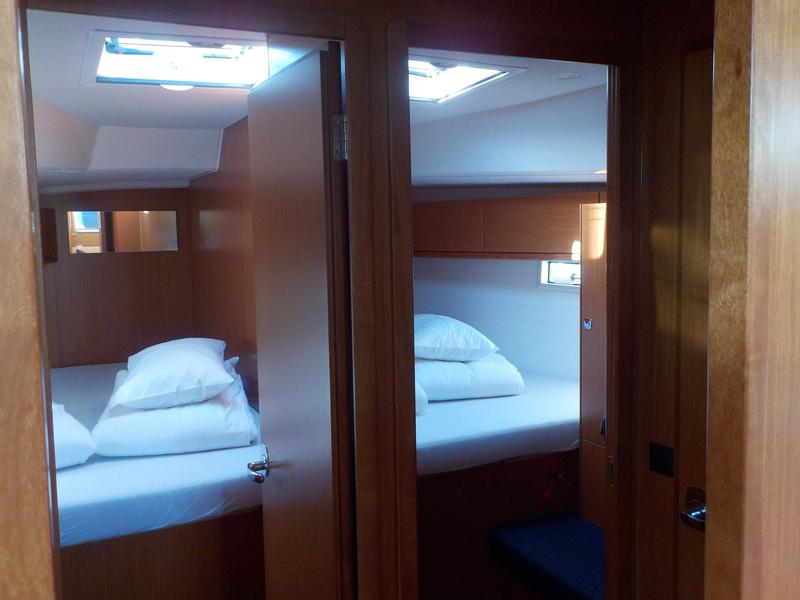 Book yachts online - sailboat - Bavaria Cruiser 46 - Kore - rent