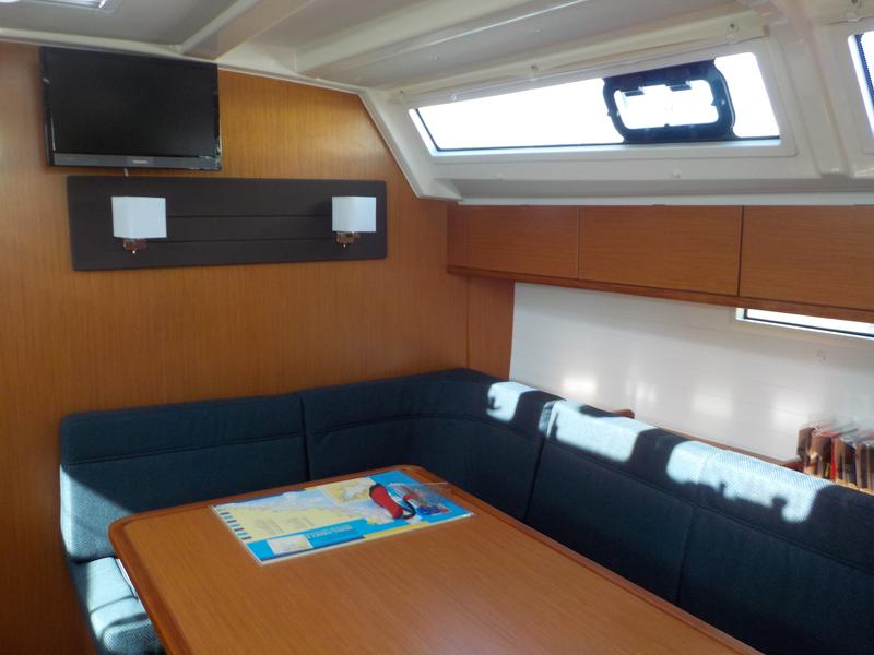 Book yachts online - sailboat - Bavaria Cruiser 46 - Kore - rent