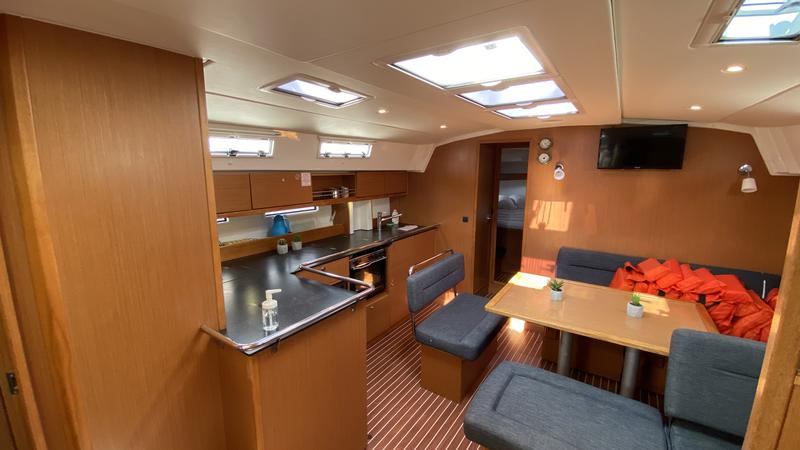 Book yachts online - sailboat - Bavaria Cruiser 45 - Škanj - rent