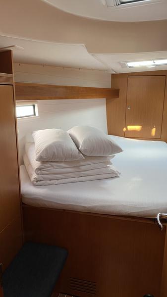 Book yachts online - sailboat - Bavaria Cruiser 45 - Volić - rent