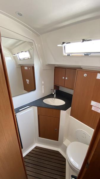 Book yachts online - sailboat - Bavaria Cruiser 45 - Purara - rent