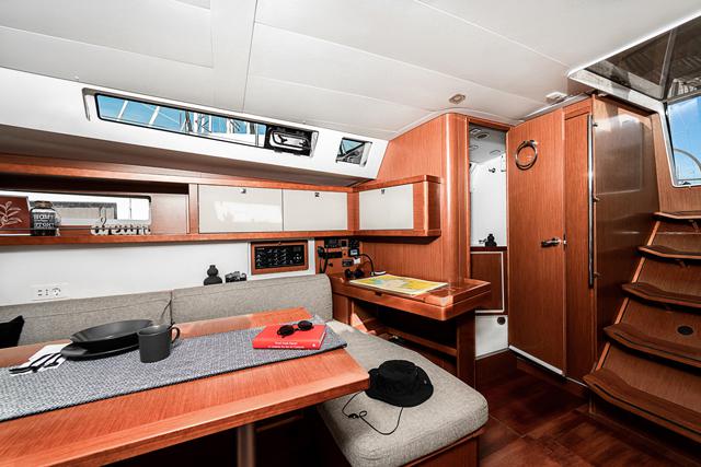 Book yachts online - sailboat - Oceanis 45 - DIANA - rent