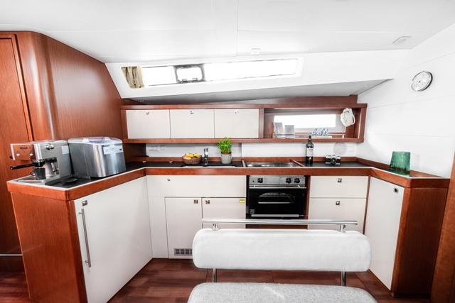 Book yachts online - sailboat - Oceanis 45 - DIANA - rent