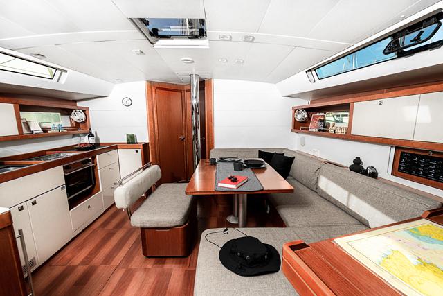 Book yachts online - sailboat - Oceanis 45 - DIANA - rent