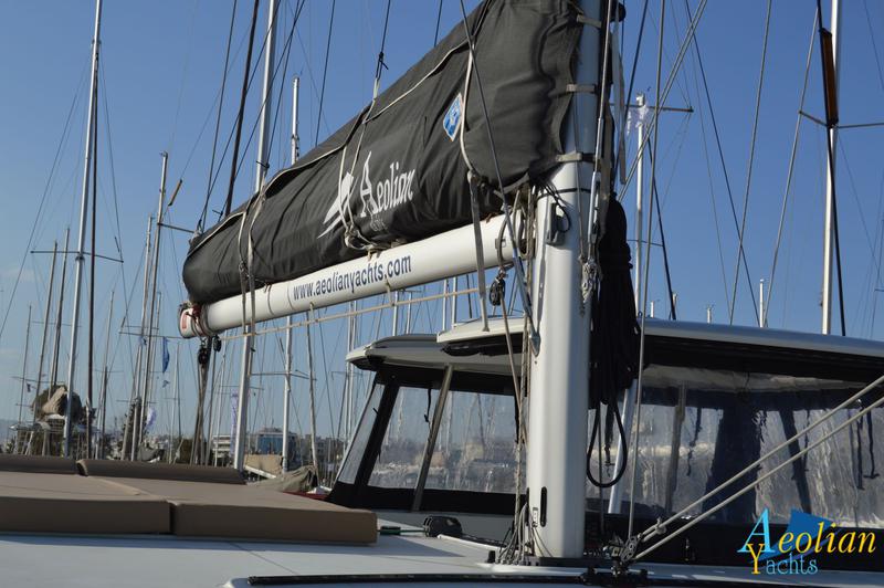 Book yachts online - catamaran - Lagoon 42 - Aeolian Spirit - rent