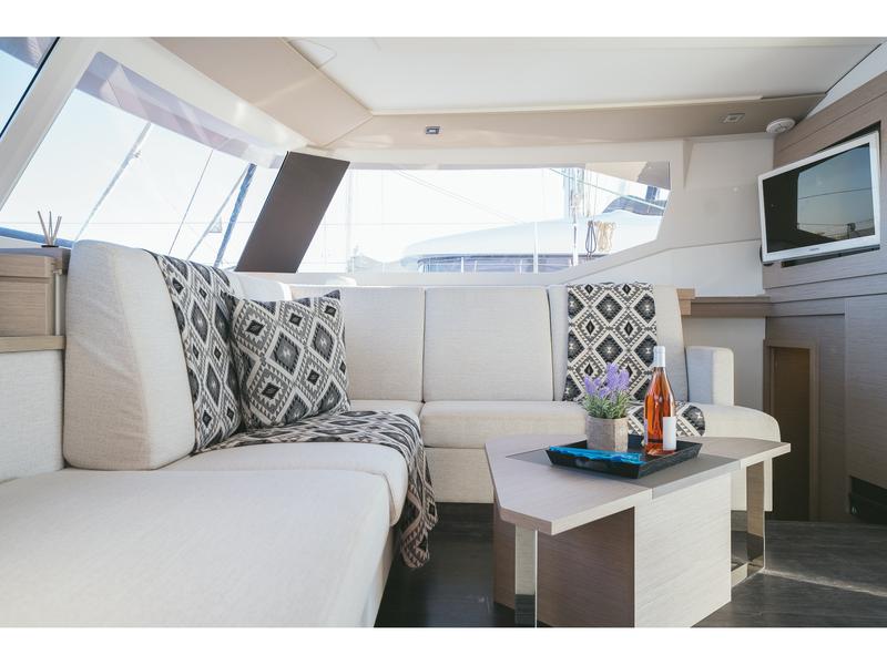 Book yachts online - catamaran - Fountaine Pajot 47 SAONA LUX (GEN,AC,WATERMAKER) - AquaSpirit - rent