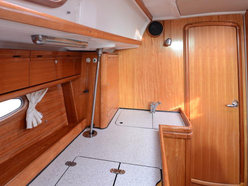 Book yachts online - sailboat - Bavaria 39 Cruiser - Fortuna - rent