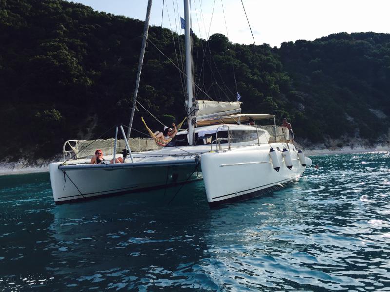 Book yachts online - catamaran - Athena 38 - Piedra Del Sol - rent