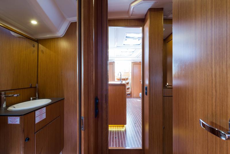 Book yachts online - sailboat - Bavaria Cruiser 56 - Breathless - rent