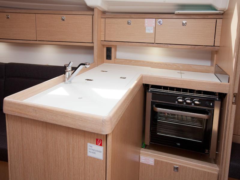Book yachts online - sailboat - Bavaria Cruiser 34  Style - Aston - rent