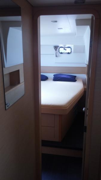 Book yachts online - catamaran - Lagoon 400 S2 - Trixi - rent