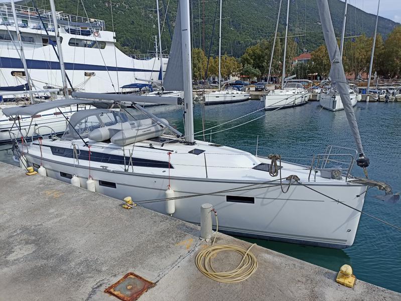 Book yachts online - sailboat - Bavaria Cruiser 41 - Pasithea - rent