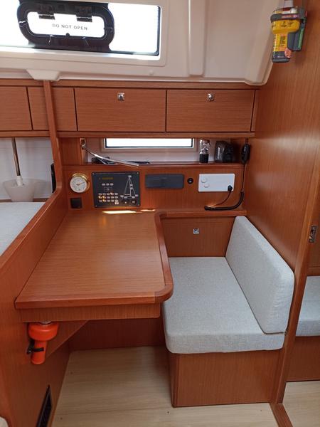 Book yachts online - sailboat - Bavaria Cruiser 41 - Pasithea - rent