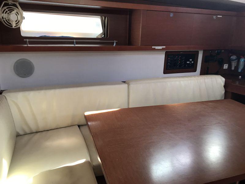Book yachts online - sailboat - Oceanis 45-4 - Alboran XXXIV Nini (Majorca) - rent