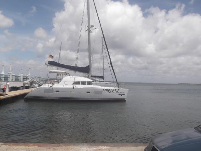 Book yachts online - catamaran - Lagoon 380 - Marlene Cuba - rent