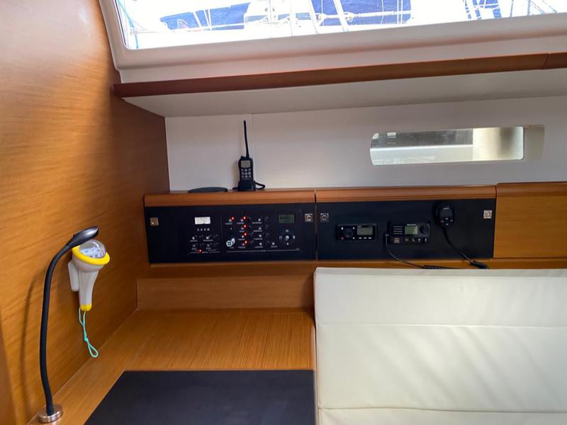 Book yachts online - sailboat - Sun Odyssey 519 - Alboran Pacharan (Majorca) - rent