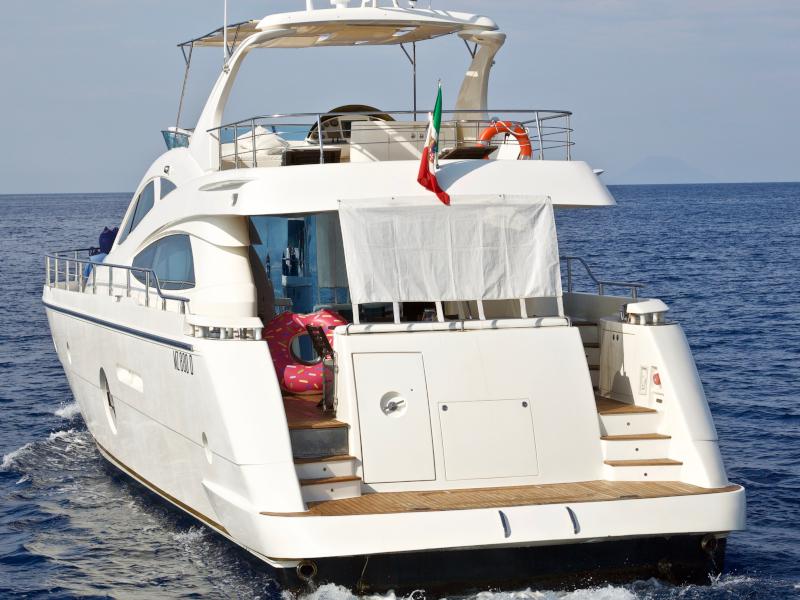 Book yachts online - motorboat - Aicon 64 Fly - Marilyn - rent