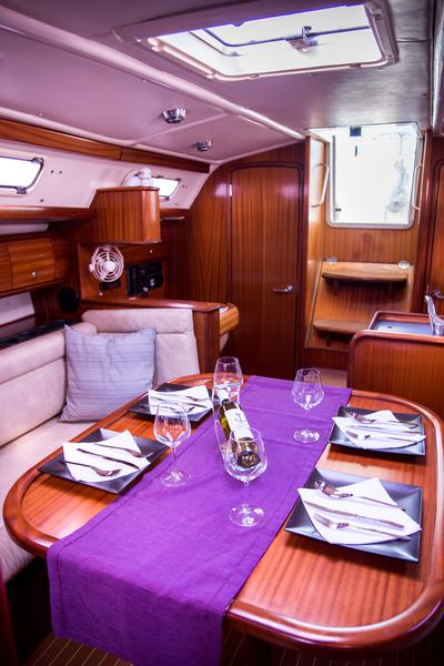 Book yachts online - sailboat - Bavaria 36 - KONSTANTINOS  - rent