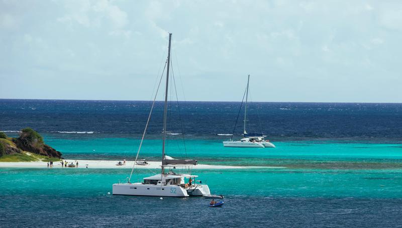Book yachts online - catamaran - Lagoon 52F - Neptuno  - rent
