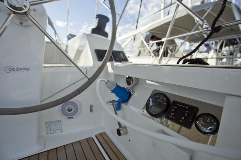Book yachts online - sailboat - Bavaria 46 Cruiser - Avatar - rent