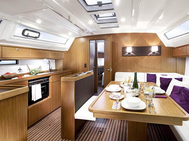 Book yachts online - sailboat - Bavaria Cruiser 46 - Alina - rent