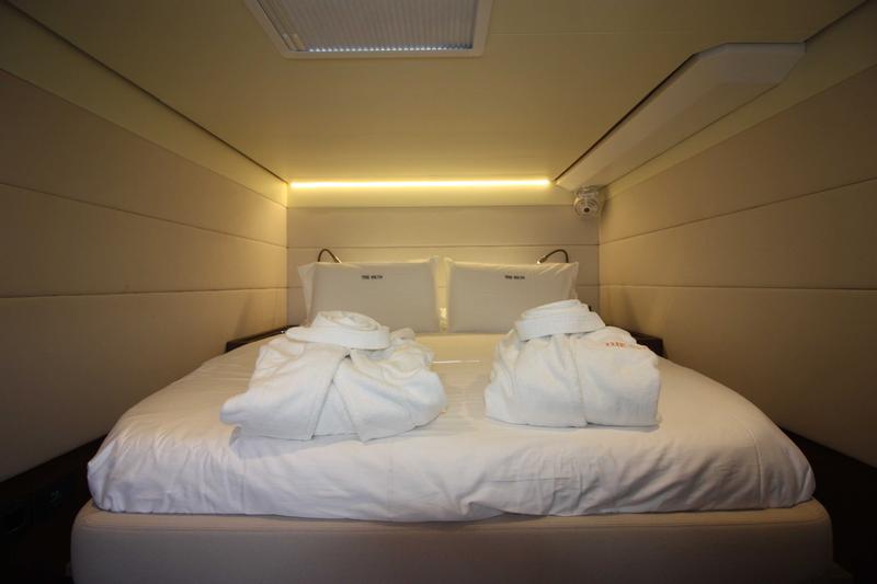 Book yachts online - catamaran - Lagoon 620 (10+3) - The Sun (GND)  (5 cab + 3 crew) (AC, WM, Generator, Inverter, Tender Lift) - rent