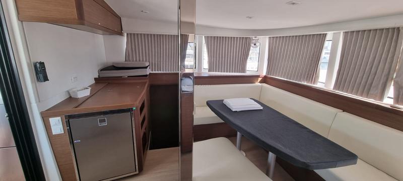Book yachts online - catamaran - Lagoon 42 - Gamma Leonis - rent