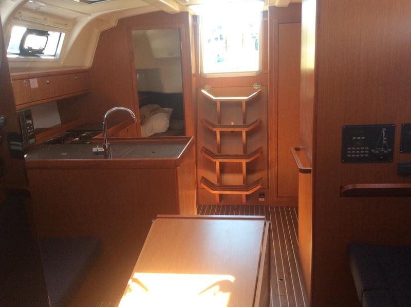 Book yachts online - sailboat - Bavaria Cr 37 - Elnath - rent