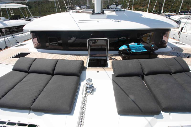 Book yachts online - catamaran - Lagoon 620 (10+3) - The Sun (ANU) (5 cab + 3 crew) (AC, WM, Generator, Inverter, Tender Lift) - rent