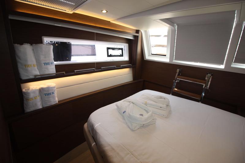 Book yachts online - catamaran - Lagoon 620 (10+3) - The Sun (ANU) (5 cab + 3 crew) (AC, WM, Generator, Inverter, Tender Lift) - rent