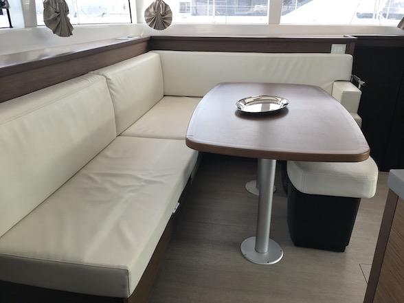 Book yachts online - catamaran - Lagoon 450F - Cor Caroli (GND) (A/C, WM, Generator, Inverter) - rent