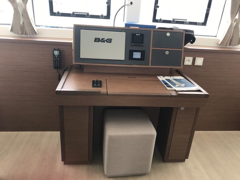 Book yachts online - catamaran - Lagoon 52F - 6 cab - Dugongo II (A/C, WM, Generator, Inverter, Tender Lift) - rent