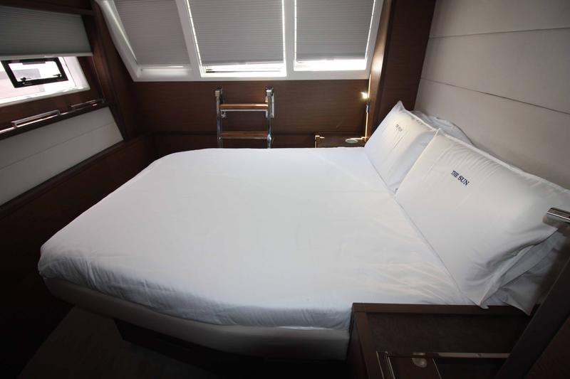 Book yachts online - catamaran - Lagoon 620 (10+3) - The Sun (PTP)  (5 cab + 3 crew) (AC, WM, Generator, Inverter, Tender Lift) - rent
