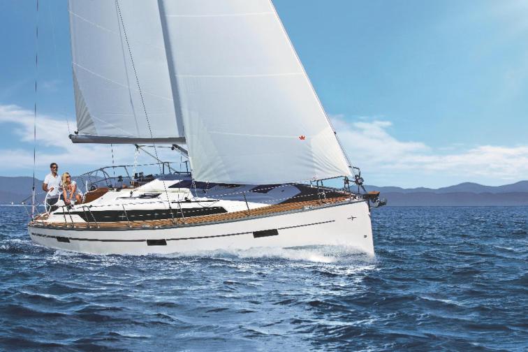Book yachts online - sailboat - Bavaria Cruiser 37 - Venere - rent
